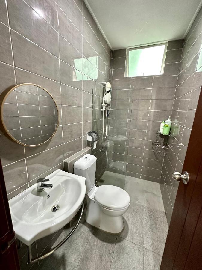 Springfield 3-Storey Cheerful Townhouse #Yoyo Homestay Sandakan Luaran gambar