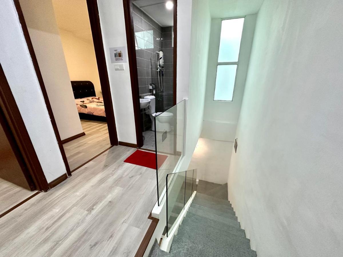 Springfield 3-Storey Cheerful Townhouse #Yoyo Homestay Sandakan Luaran gambar