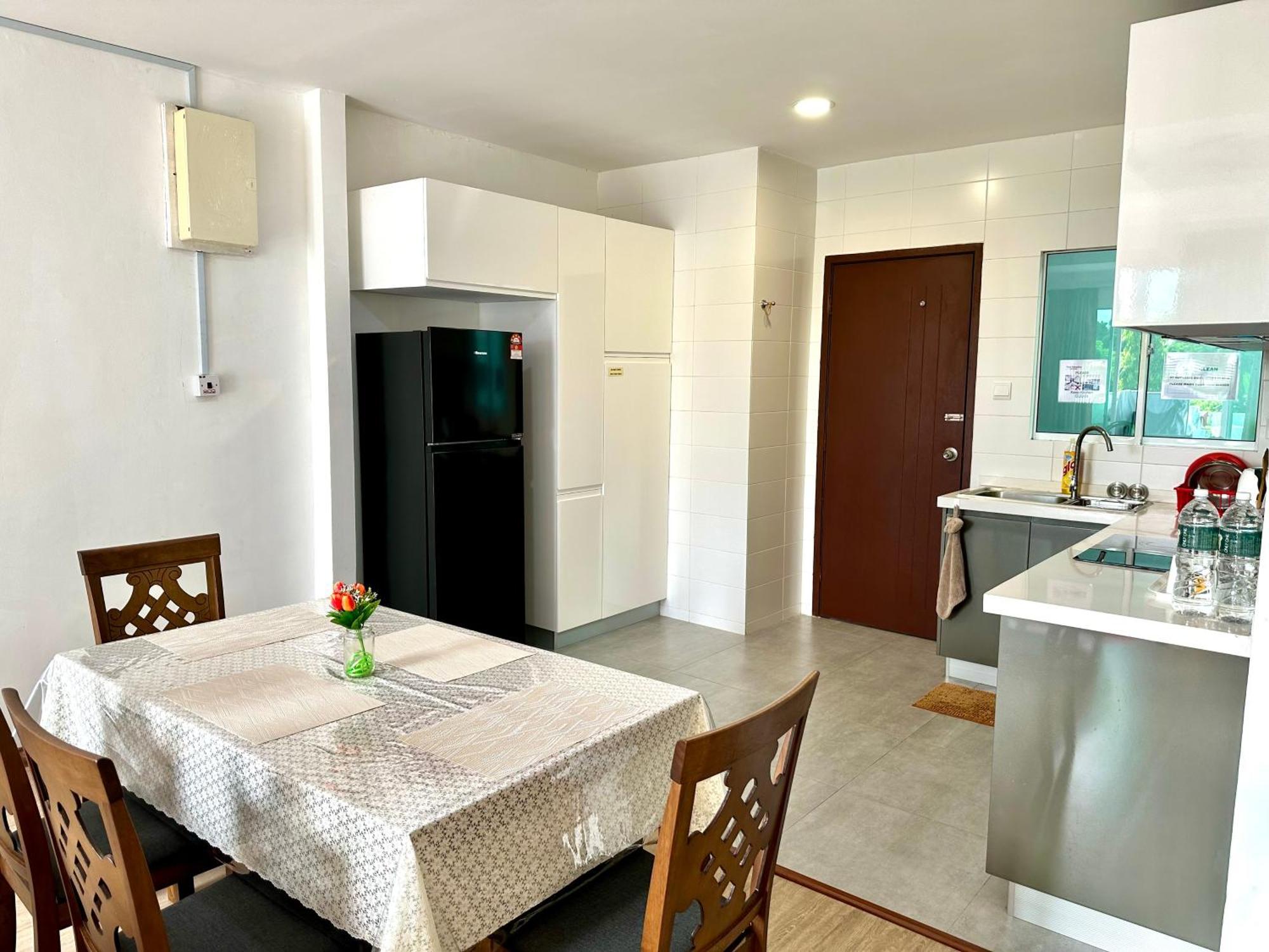Springfield 3-Storey Cheerful Townhouse #Yoyo Homestay Sandakan Luaran gambar